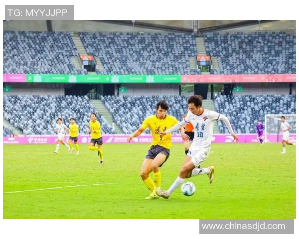 深圳足球队配合变革引发热议球迷期待新战术带来更精彩表现